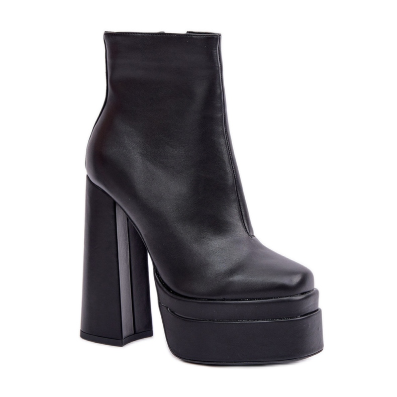 Dámské černé kotníkové boty na masivní platformě černá Dámské černé kotníkové boty na masivní platformě černá