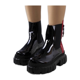 Černé lakované kotníkové boty Casta - Solea černý