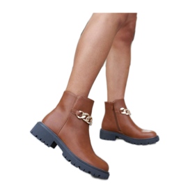 Hnědé kotníkové boty zdobené řetízkem Bonsaint - Solea hnědý