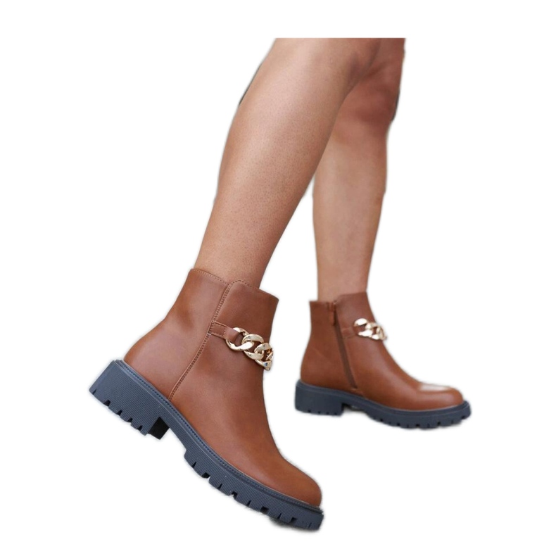 Hnědé kotníkové boty zdobené řetízkem Bonsaint - Solea hnědý