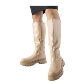 Béžové ploché klasické kozačky značky Christien - Solea béžový