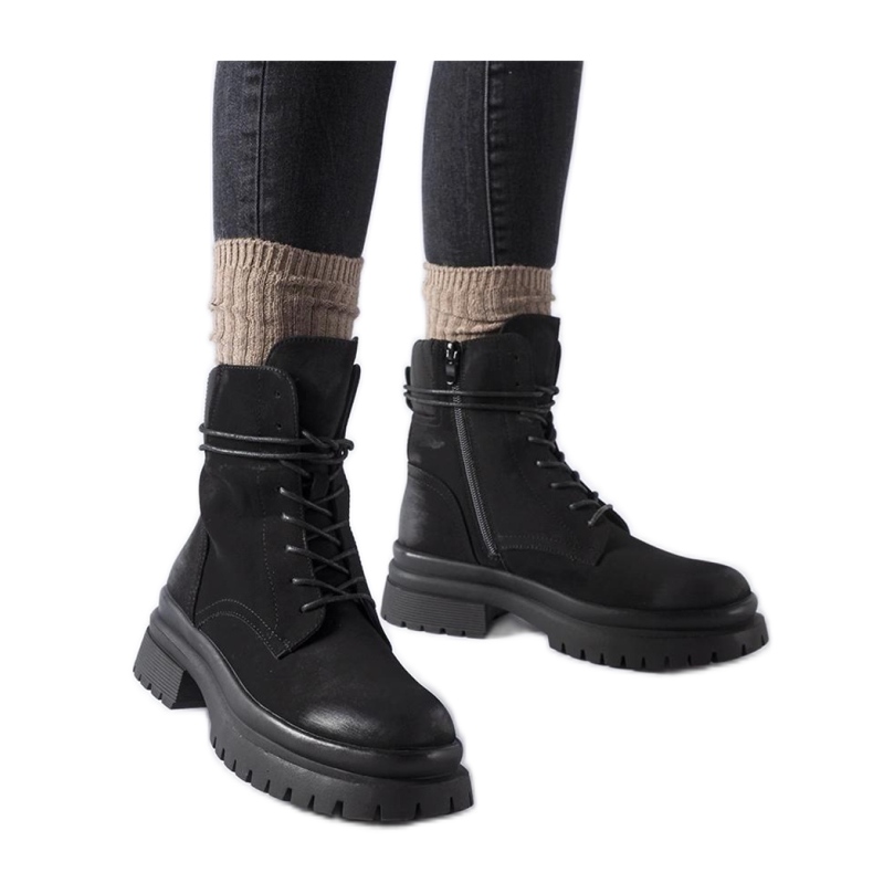 Černé kozačky s opotřebovanou špičkou, Vadnais - Solea černá