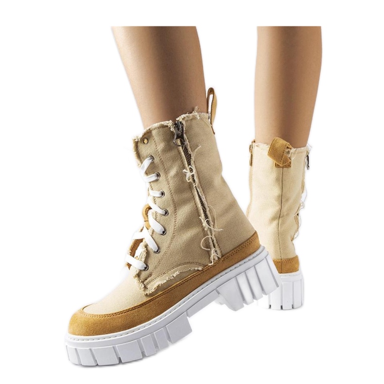 Béžové zateplené kozačky značky Crispiero - Solea béžový