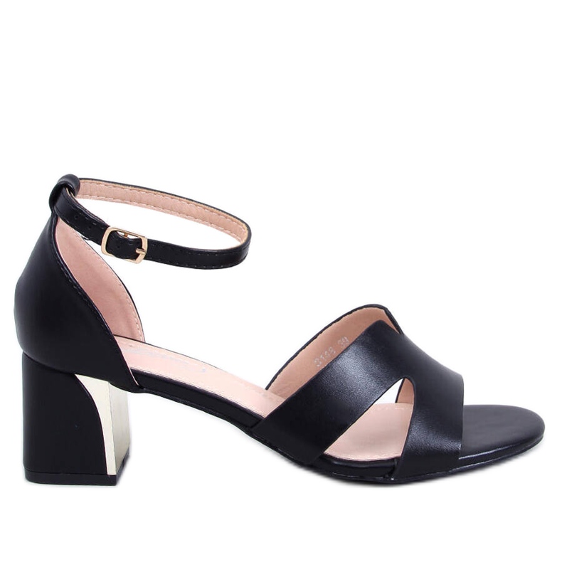 Černé sandály na podpatku černá