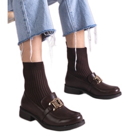 Hnědé kotníkové boty s látkovým svrškem hnědý