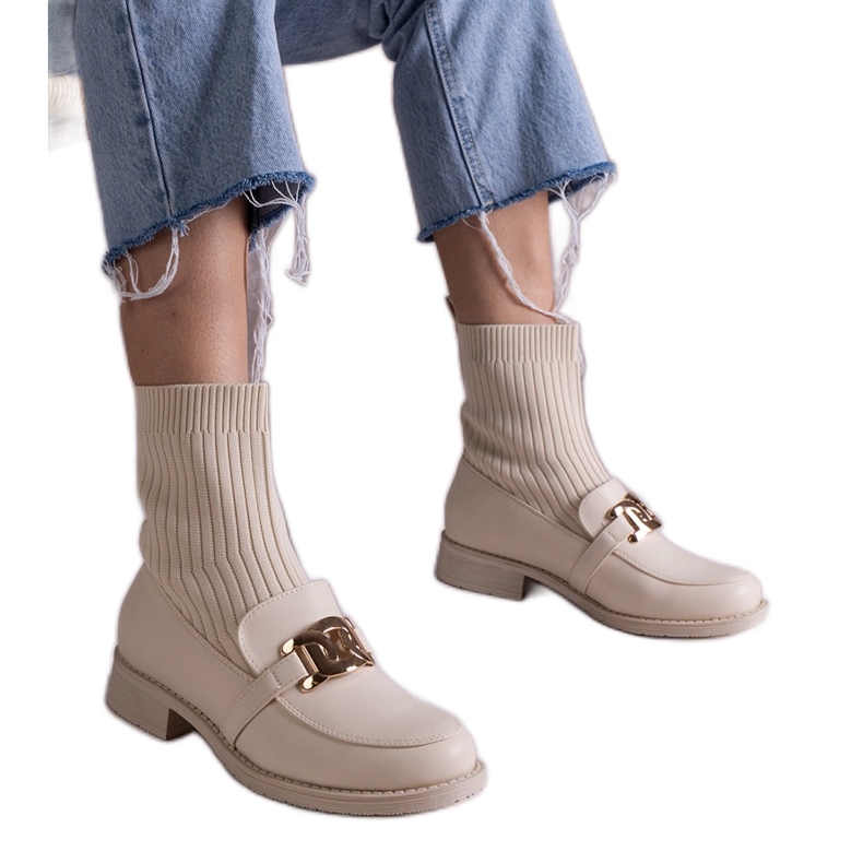 Béžové kotníkové boty s látkovým svrškem béžový