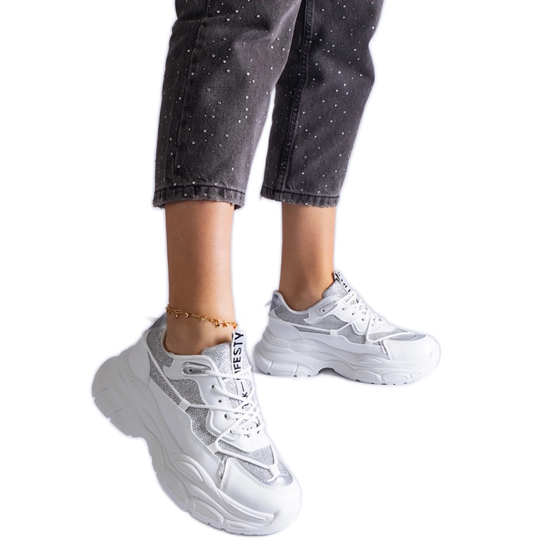 Bílé tenisky se třpytivými vsadkami bílý Bílé tenisky se třpytivými vsadkami bílý