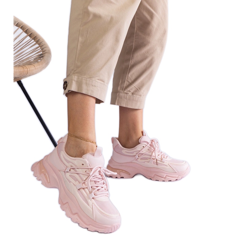 Růžové sportovní tenisky na masivní podrážce růžový Růžové sportovní tenisky na masivní podrážce růžový