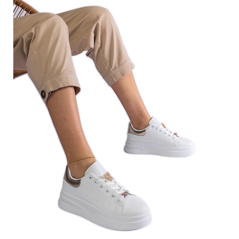 Bílé tenisky na platformě zdobené motýlem bílý