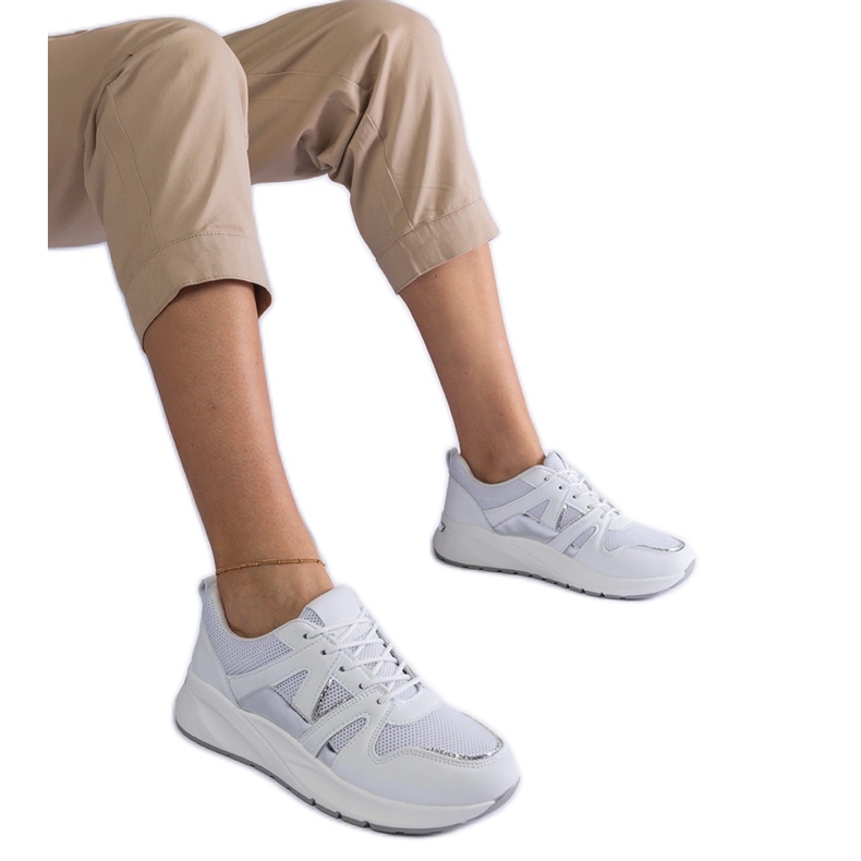 Bílé tenisky se silnou podrážkou bílý Bílé tenisky se silnou podrážkou bílý