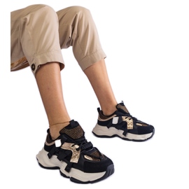 Černé tenisky se zlatými vsadkami černý