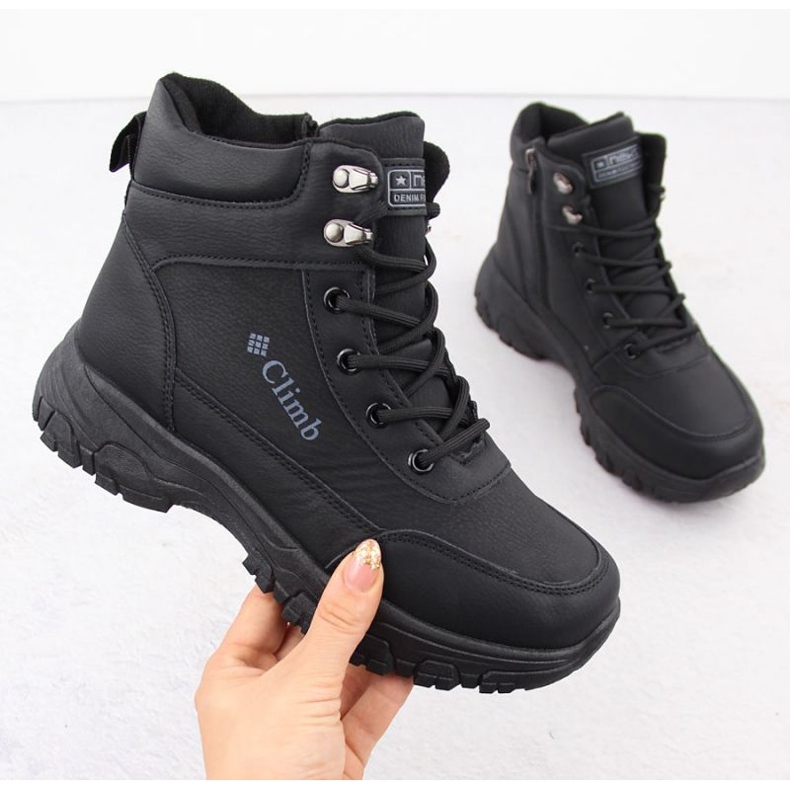 News Trekkingové turistické lovnice ve zprávách 7921 EU661A černá