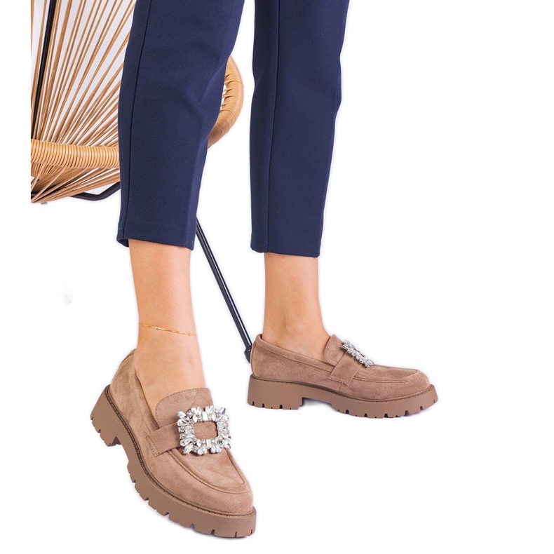 Béžové dámské mokasíny z Ekozamsz s elegantní dekorací béžový