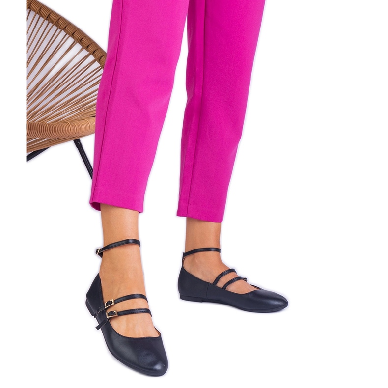 Černé baleríny vyrobené z ekologického pokoje s spony černá Černé baleríny vyrobené z ekologického pokoje s spony černá
