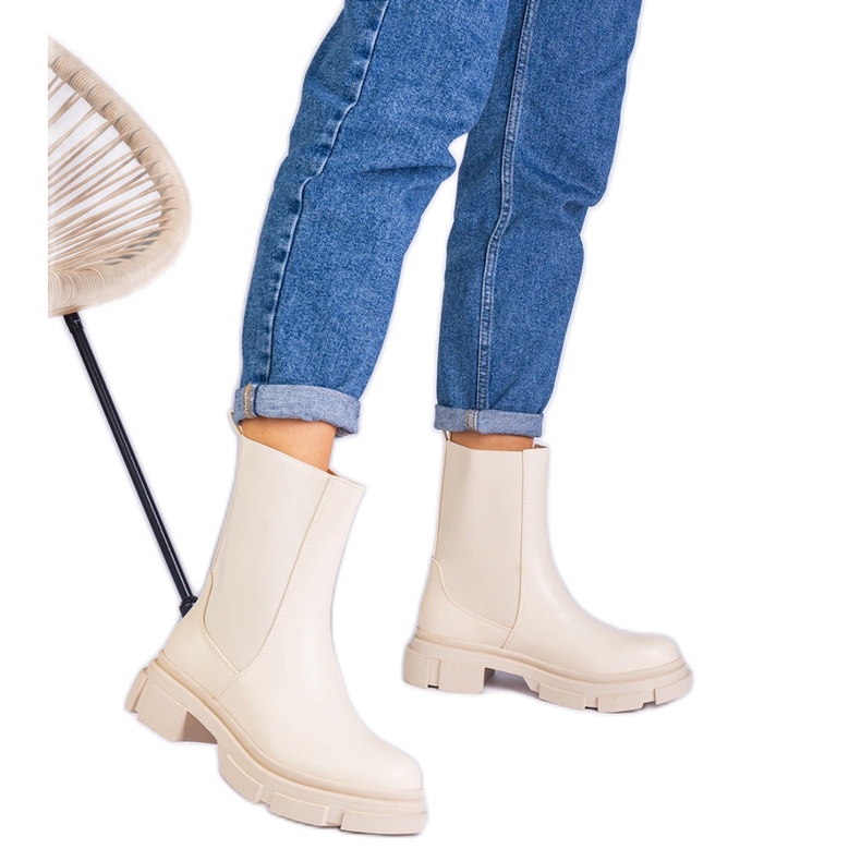 Béžové kotníkové boty s flexibilním vložením béžový