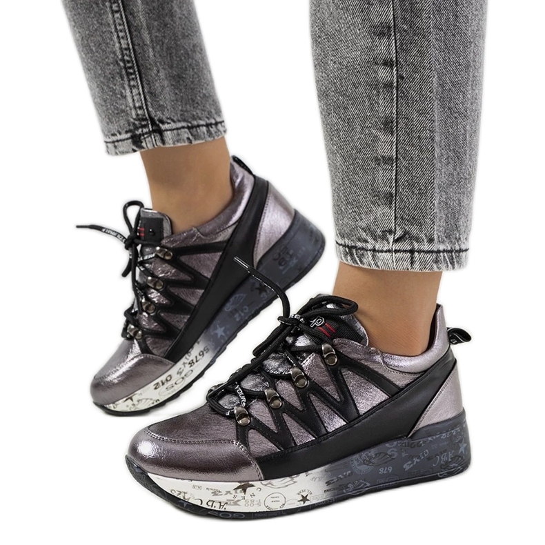 D/GMR Šedé metalické tenisky ballard šedá