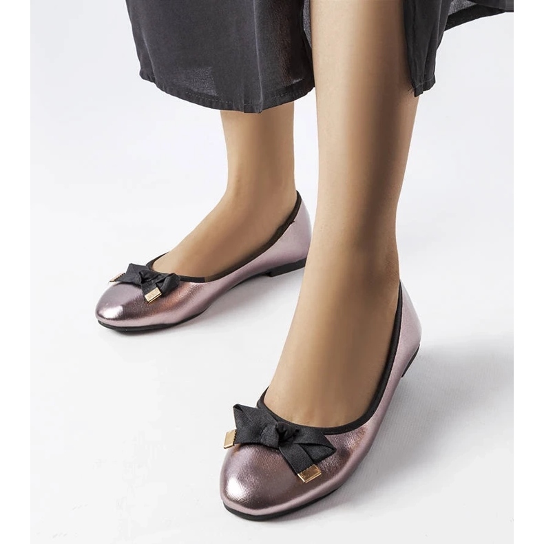 D/GMR Stříbrné metalické baleríny s mašlí Boro stříbrný D/GMR Stříbrné metalické baleríny s mašlí Boro stříbrný