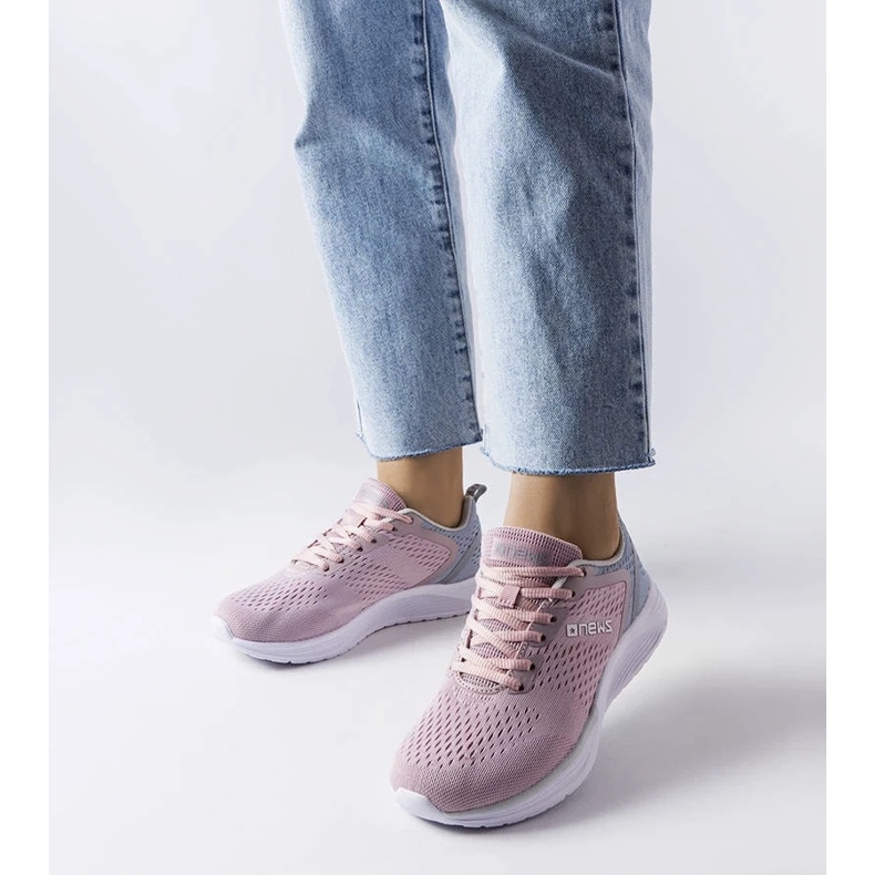 D/GMR Růžové sportovní tenisky od Nairene růžový D/GMR Růžové sportovní tenisky od Nairene růžový