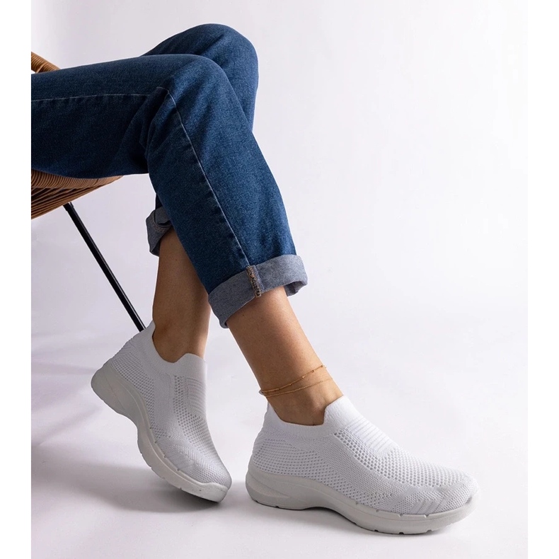 D/CEO Bílé nazouvací sportovní tenisky Mora bílý D/CEO Bílé nazouvací sportovní tenisky Mora bílý