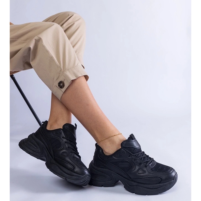 D/CEO Černé tenisky s masivní podrážkou Adom černá