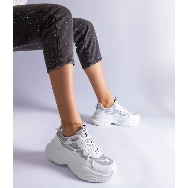 D/CEO Bílé tenisky se třpytivými vsadkami Rigel bílý