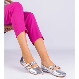 D/CEO Stříbrné ekologické baleríny zdobené přezky Emmarino stříbrný D/CEO Stříbrné ekologické baleríny zdobené přezky Emmarino stříbrný