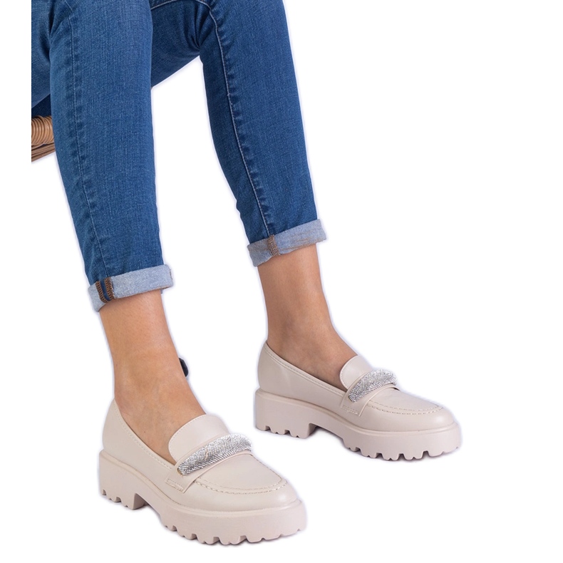 Béžové dámské mokasíny zdobené zirkony béžový Béžové dámské mokasíny zdobené zirkony béžový