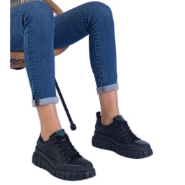 Tenisky černých žen na vysoké platformě