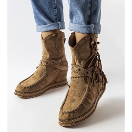 D/CEO Tmavě hnědé kozačky na klínku od Teodata hnědý