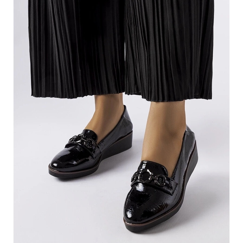 D/CEO Černé lakované mokasíny na klínku od Erin černá