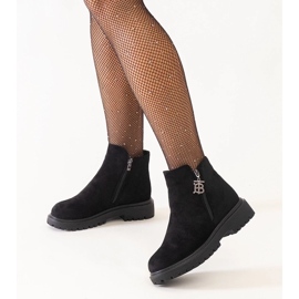 D/CEO Černé kotníkové boty s ozdobným přívěskem na platformě z eko semiše Melane černá