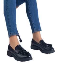 Černé klasické boty s třásněmi černý