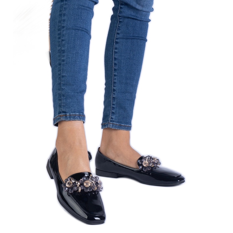 Černé vázané mokasíny s krystaly černá