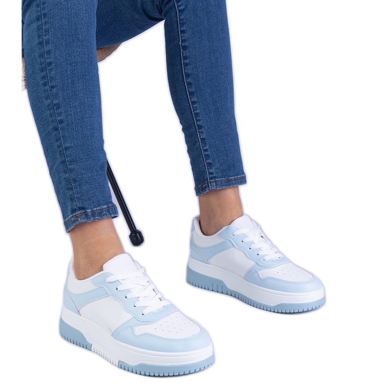 Modré tenisky na silné podrážce modrý Modré tenisky na silné podrážce modrý