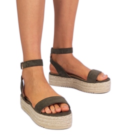 Zelené espadrilní sandály na platformě zelená