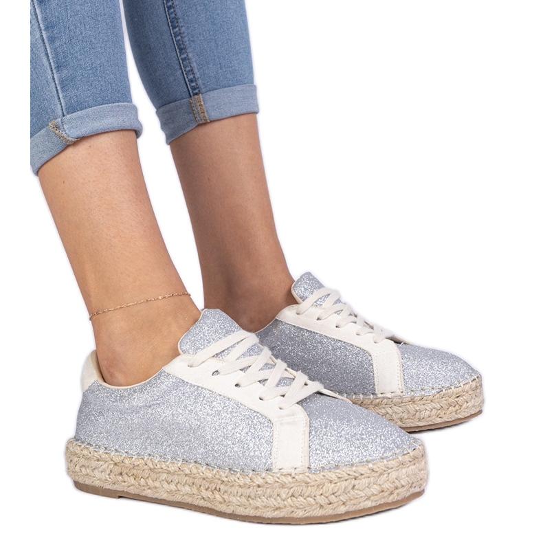 Stříbrné dámské espadrilly zdobené třpytky stříbrný