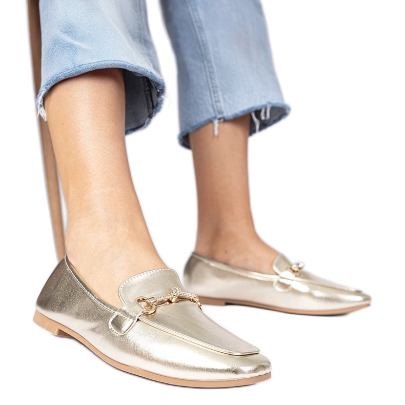 Zlaté elegantní mokasíny se zlatou dekorací a zirkony zlatý