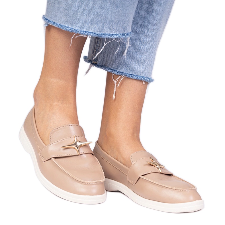 Tmavé béžové dámské mokasíny se zlatou dekorací béžový