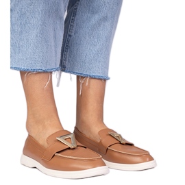 Hnědé dámské mokasíny s elegantní dekorací hnědý