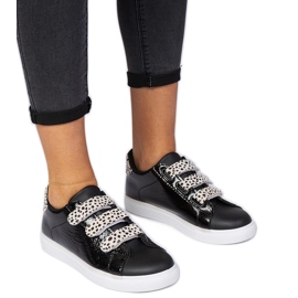 Černé tenisky se zvířecím suchým zipem černý