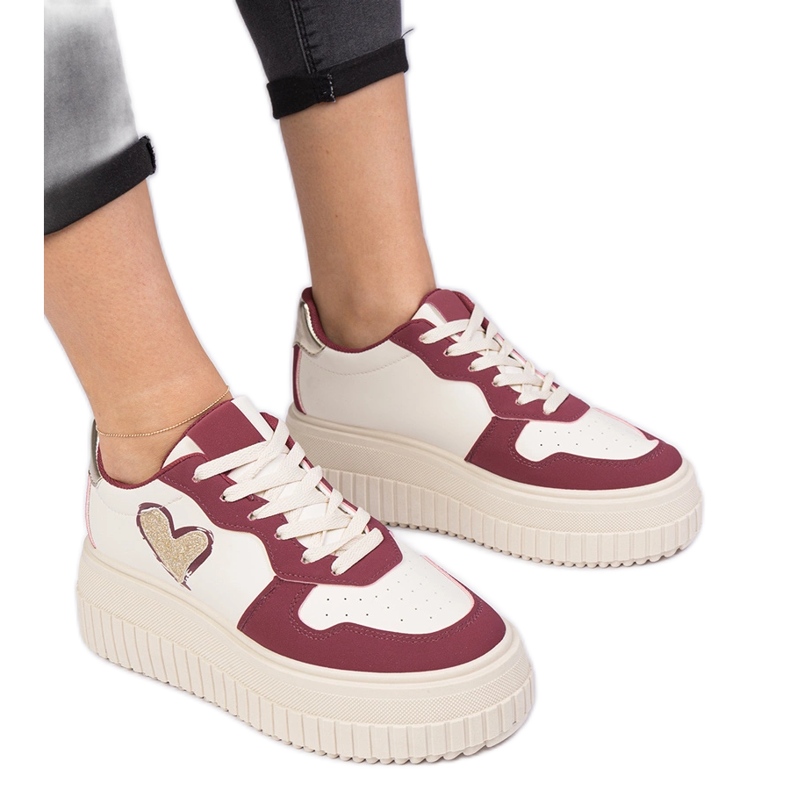Dámské burgundské tenisky s brokátovým srdcem červené Dámské burgundské tenisky s brokátovým srdcem červené