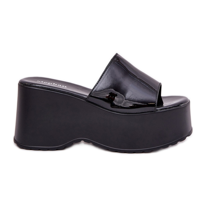 Malované ženské pantofle na plošině a černých klínech černá