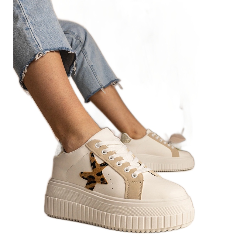 Bílé a béžové tenisky zdobené třpytky a hvězdou béžový Bílé a béžové tenisky zdobené třpytky a hvězdou béžový