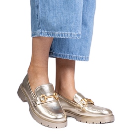 Zlaté elegantní mokasíny s dekorací zlatý
