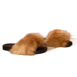 Hnědé dětské žabky s kožešinou hnědý Hnědé dětské žabky s kožešinou hnědý