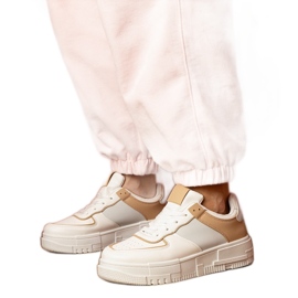 Bílé a béžové sportovní tenisky na PLATFOTM béžový Bílé a béžové sportovní tenisky na PLATFOTM béžový