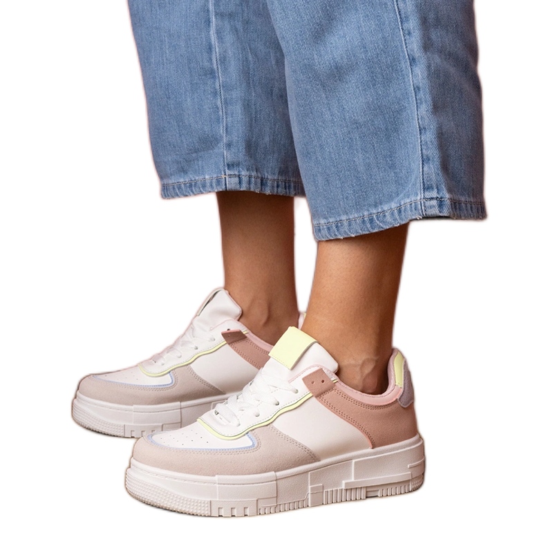 Bílé a šedé sportovní tenisky na PLATFOTM šedá