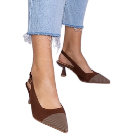 Hnědé čerpadly s nízkým obsahem materiálu hnědý Hnědé čerpadly s nízkým obsahem materiálu hnědý