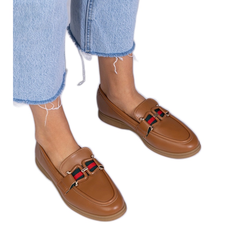 Hnědé mokasíny s ekologickou prací s ozdobou hnědý