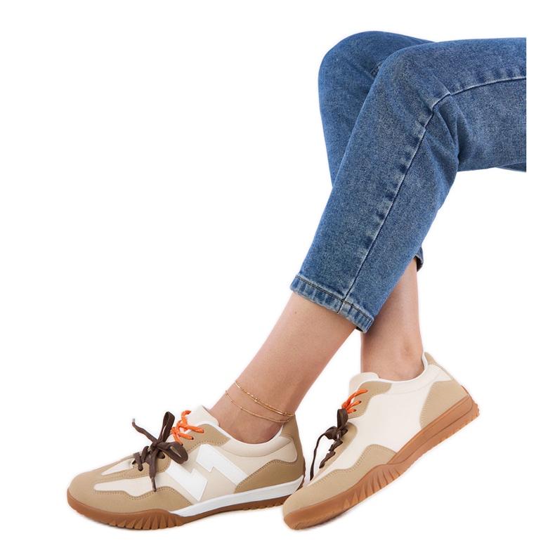 Tenisky béžové tenisky s barevnými tkaničkami béžový